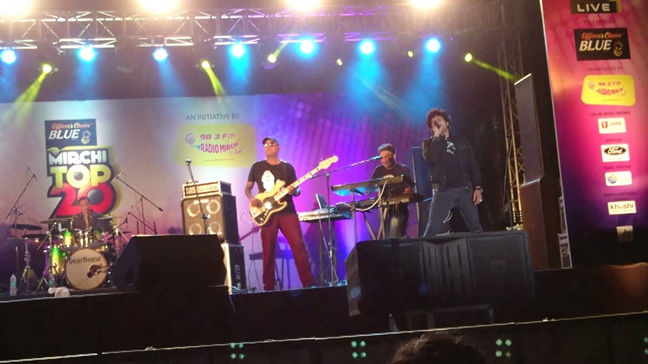 Tujhe Sochta Hoon, singer KK live at Mirchi Top 20 Concert, MMRDA Grounds, Mumbai, 11 Feb 2017