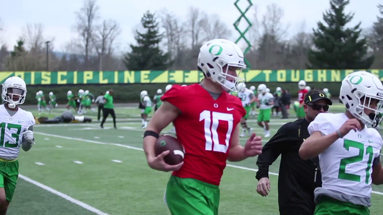 Oregon Ducks open 2018 spring football practice