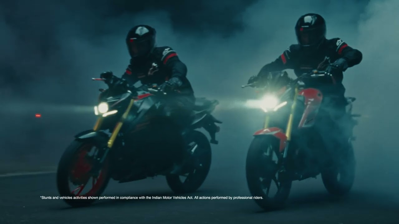 TVS Apache RTR 4V Series I Lights the way with its Projector Headlamp.