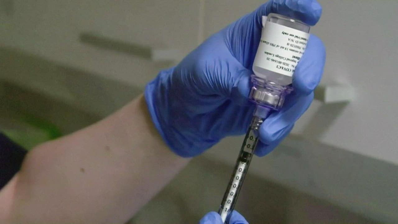 VERIFY: Can you detox the COVID-19 vaccine from your body using a bath made of Epsom salt, baking so