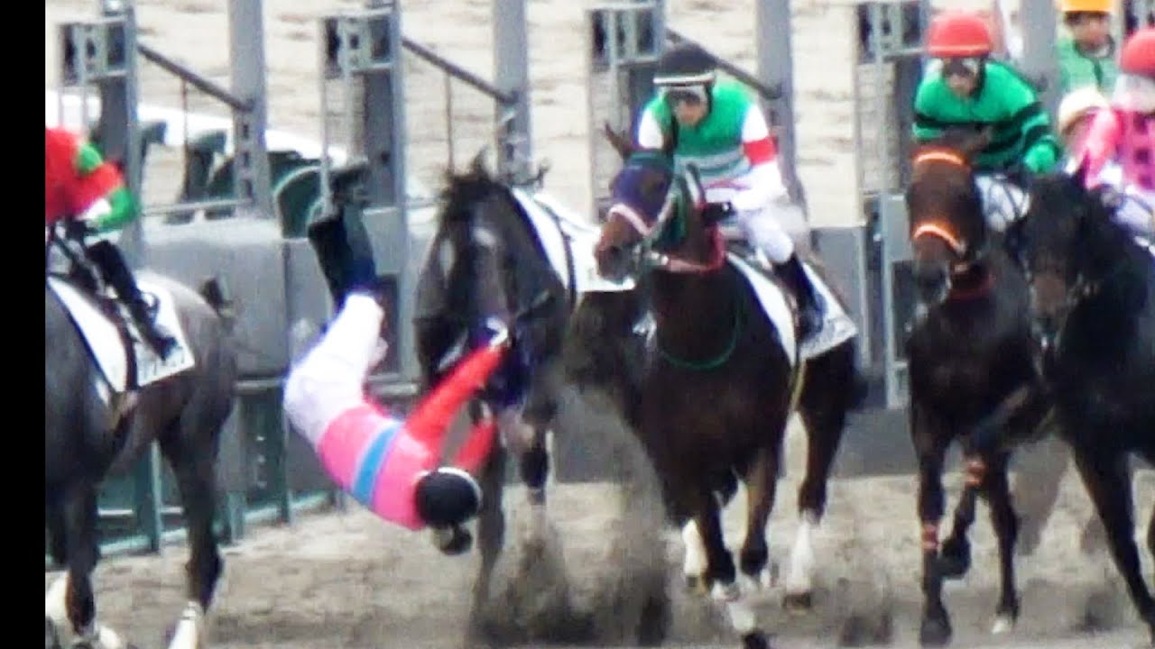 【落馬】③キタノマーシャルが躓いて小林脩斗騎手が落馬 現地映像 騎手は異常なしとのこと