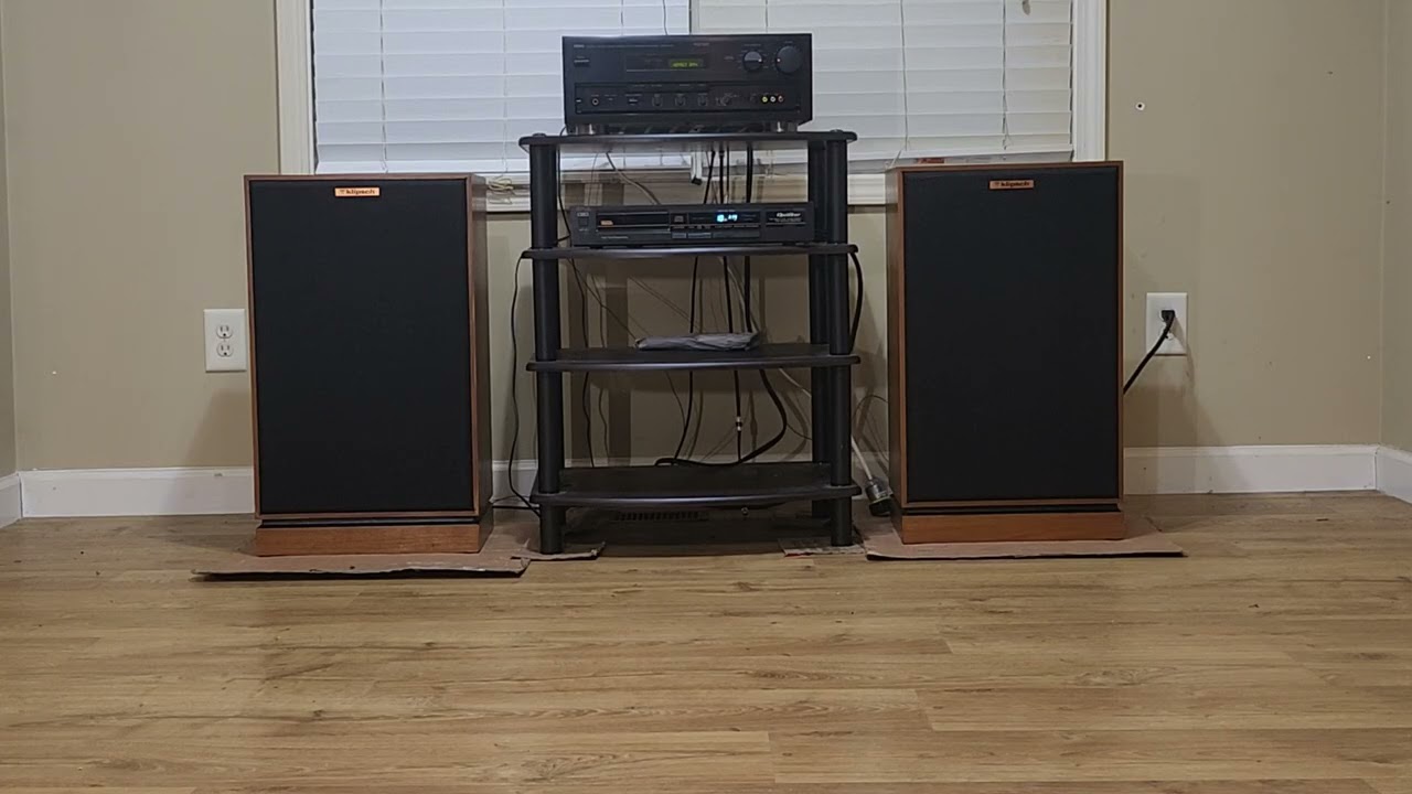 KLIPSCH KG-4 FUNCTIONAL DEMO - JOHN FOGERTY - DOWN ON THE CORNER (LIVE)