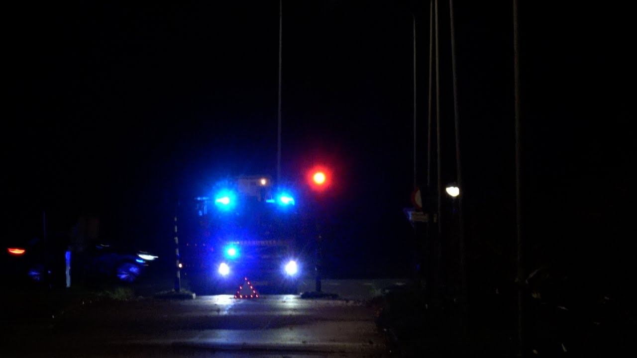 Melding industriebrand op Noordersluis 255131 255151 Bussluis gaat niet open voor de Hoogwerker