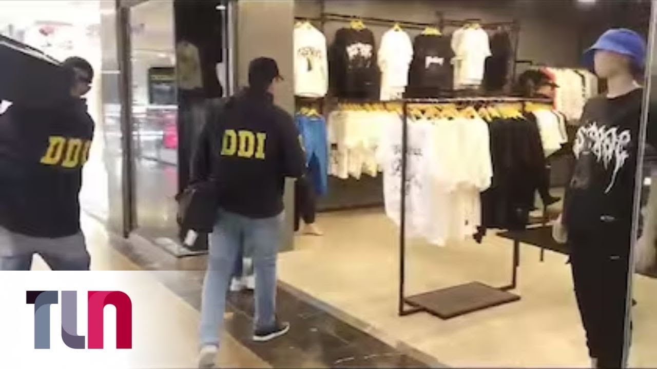 Una empleada robó los datos de la tarjeta a una clienta y se compró un celular de casi 1000 dólares