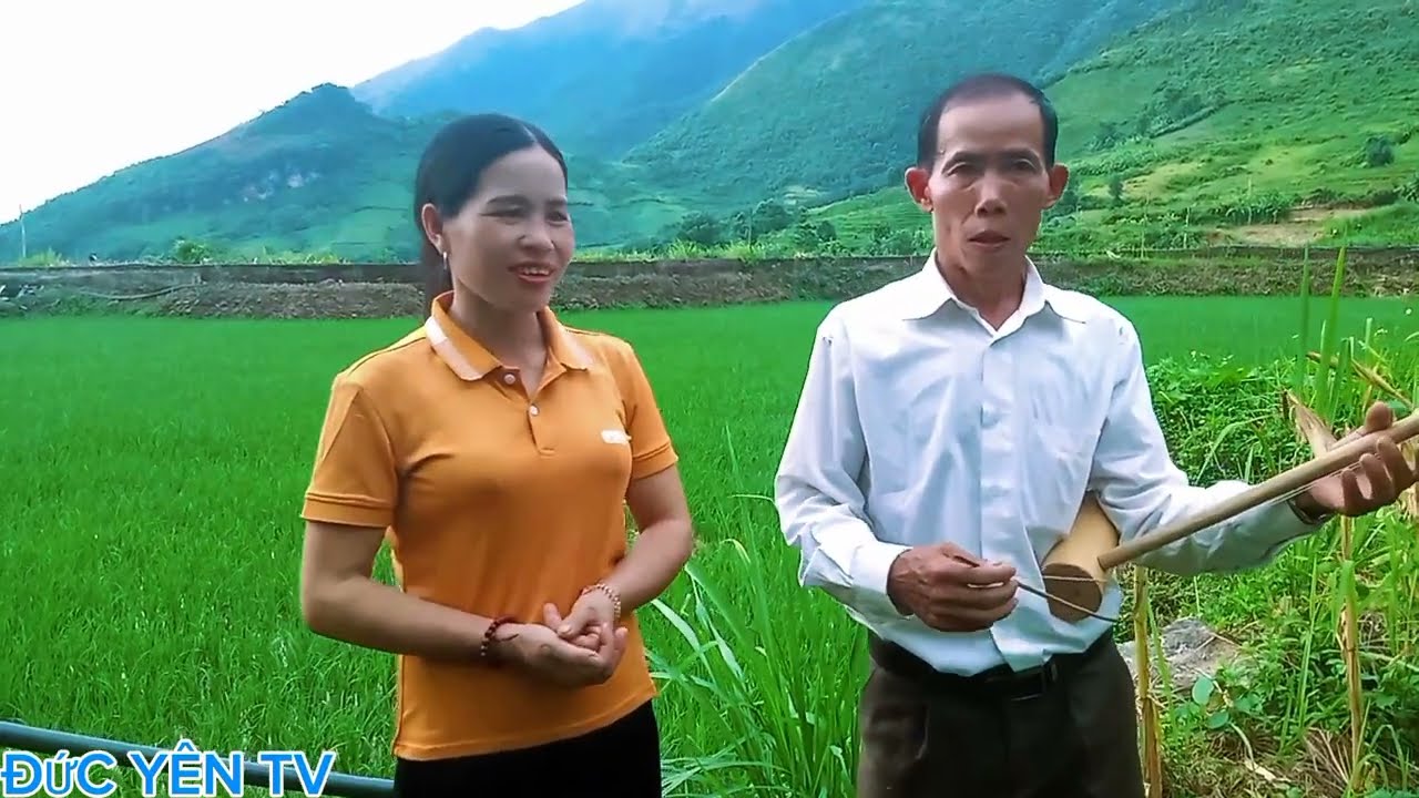 CHỊ NĂM BAN KHẾT HÁT THEO NHI ANH XUÂN HOA RẤT HAY