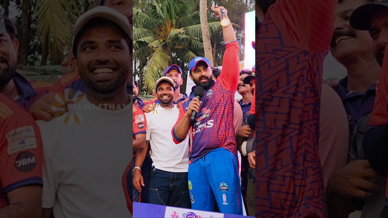 Everyone laughed when they heard Unni Mukundan say this while holding up the medal he received.