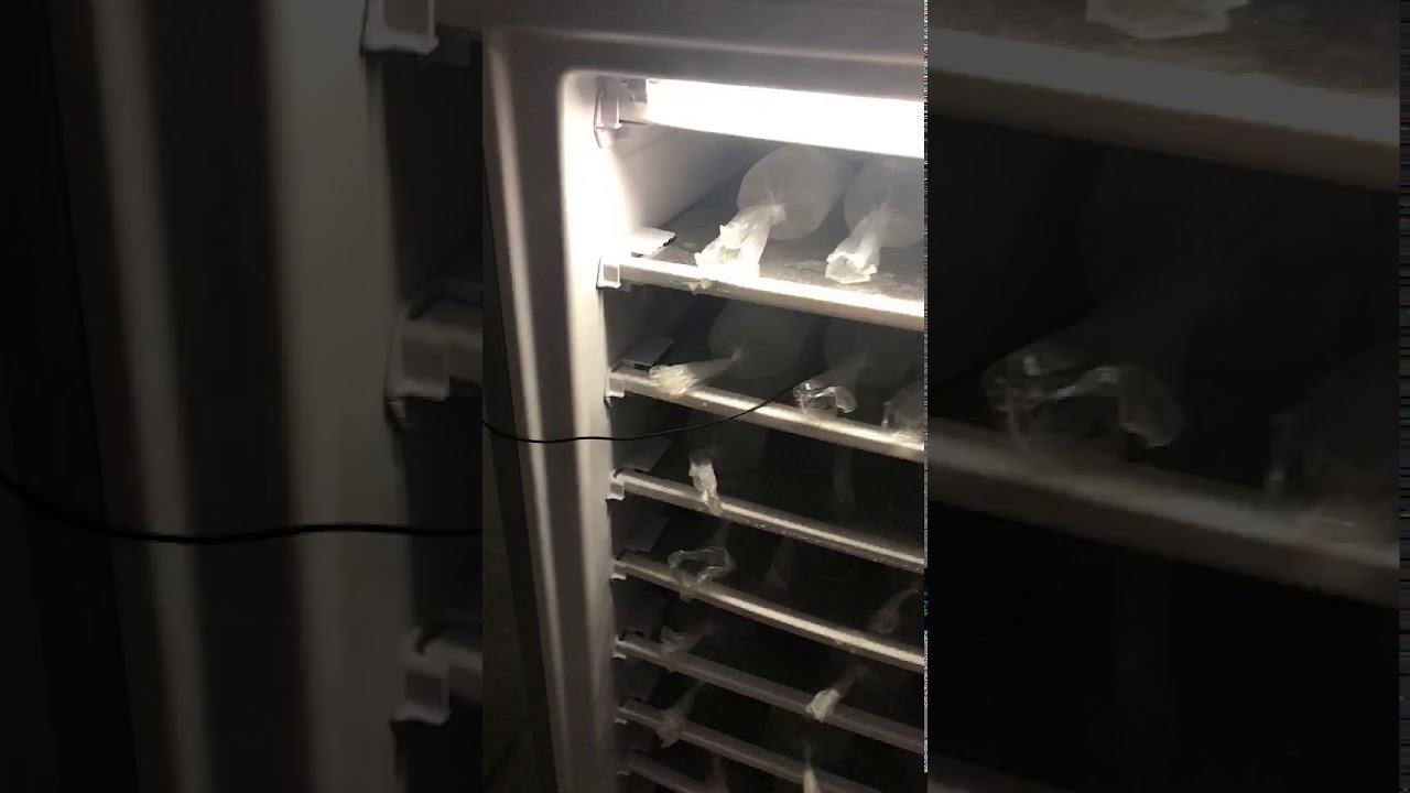 solar ice maker with battery and solar panel  also can be ac power of 110v60hz or 220v50hz both ok