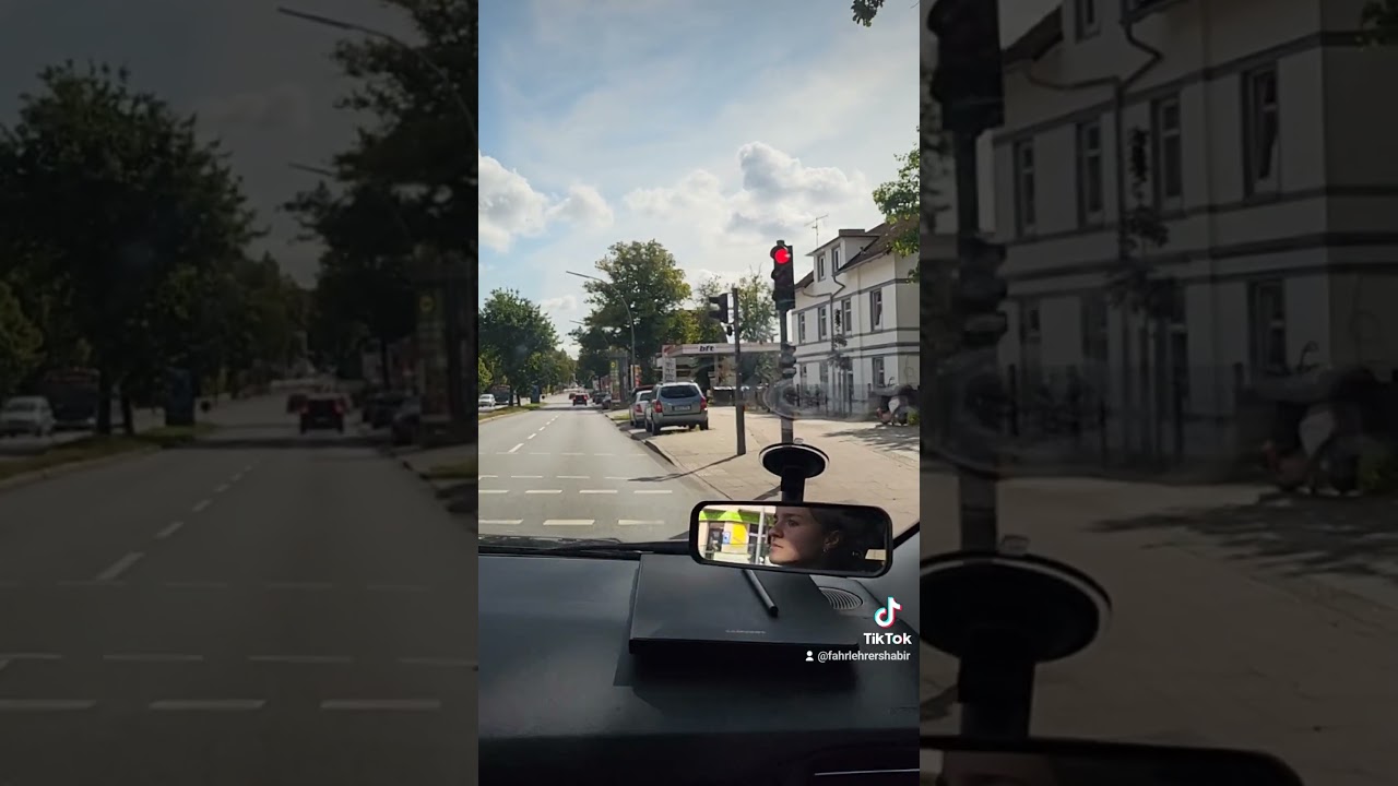 GEF&Auml;HRLICHE ROTE AMPEL NOTKESTRA&szlig;E