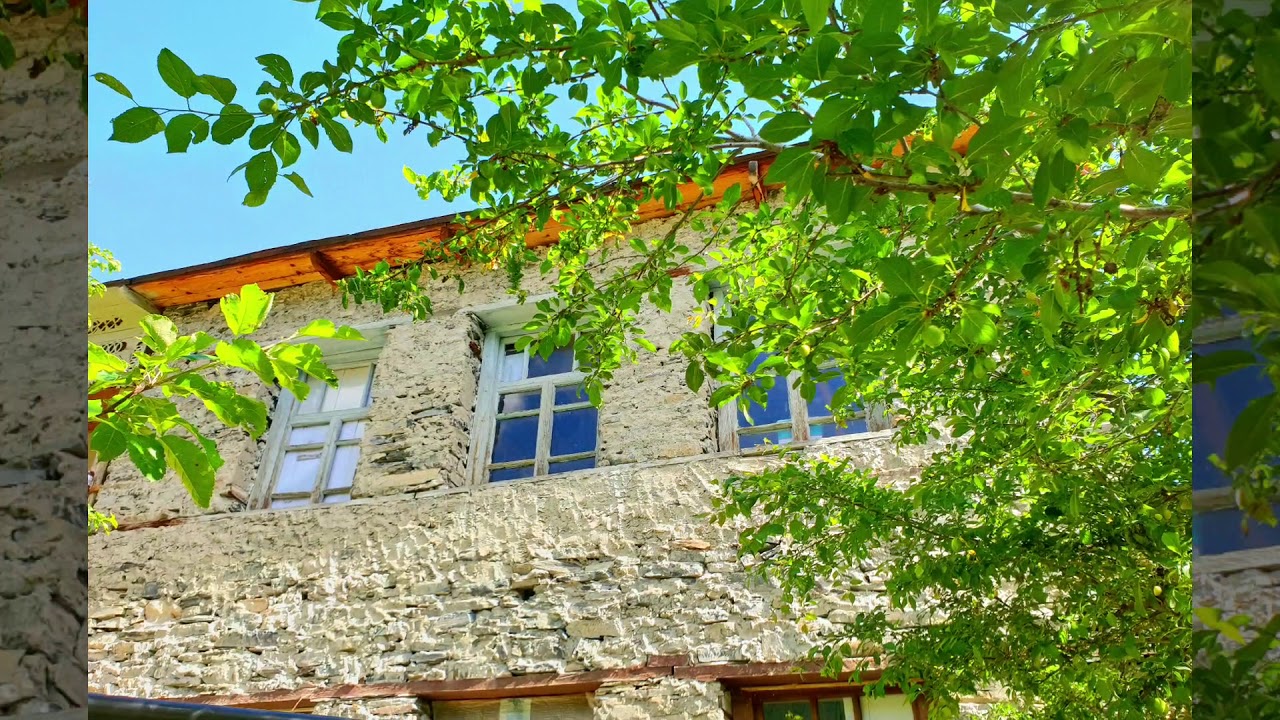 Adishi guest house mata c T: +995599558636