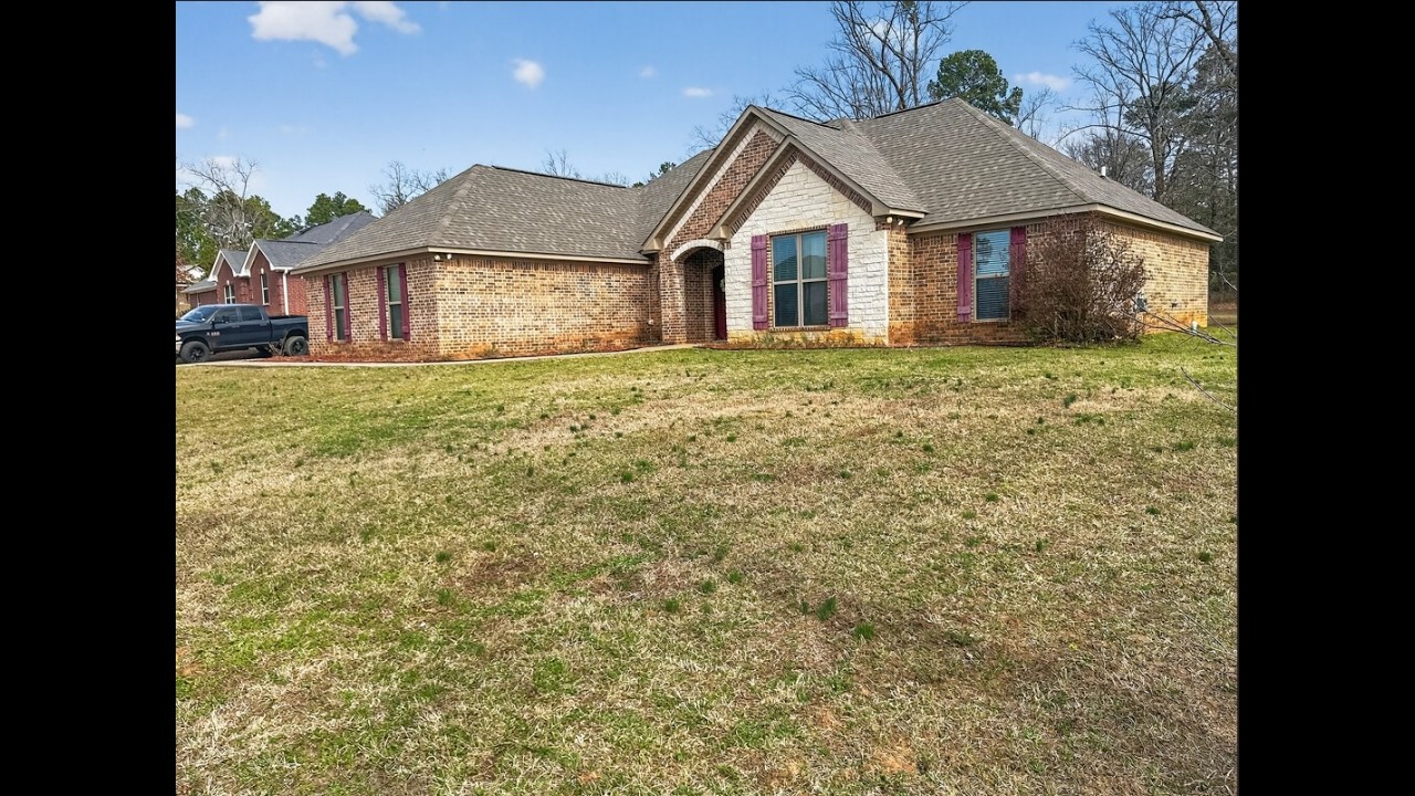 610 Stoneridge Dr, Queen City, TX 75572