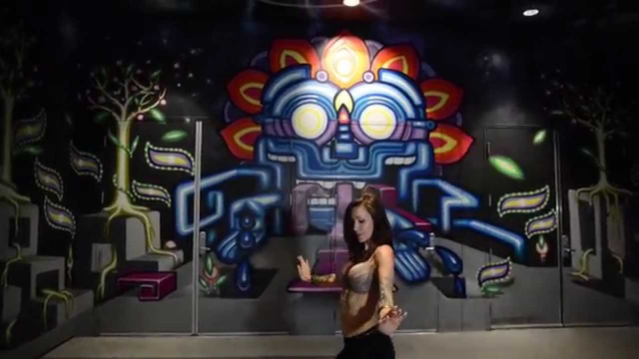 sara lyn / hypno tribe