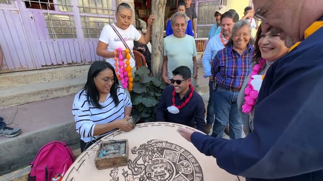 El secretario de Cultura realizó un recorrido por los talleres de artesanos de Zacoalco
