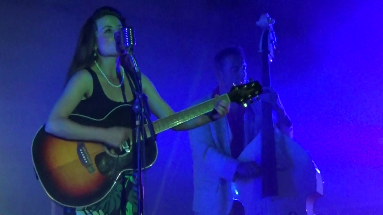 Cora Lynn & The Rhythm Snatchers - 