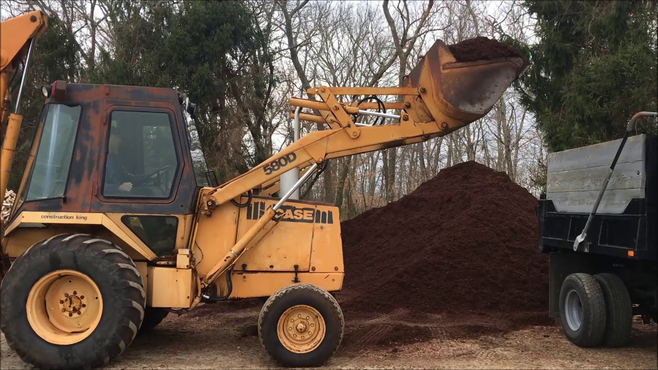 Clips of Case 580D Backhoe Loading