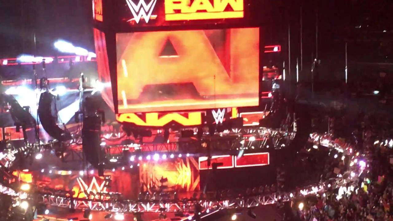 Opening Pyro! (WWE Raw &ndash; 8/22/16)