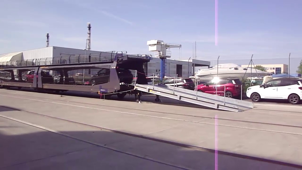 Rampa mobile per carico/scarico bisarche ferroviarie