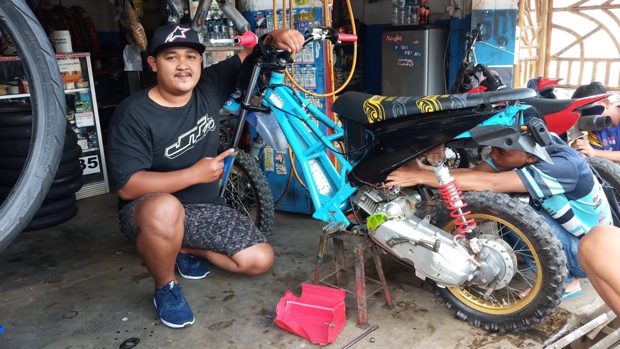 MATIC JAHAT!!! HONDA BEAT GRASSTRACK TEAM RIKY MAULANA ARS RAJA DESA CIAMIS JABAR