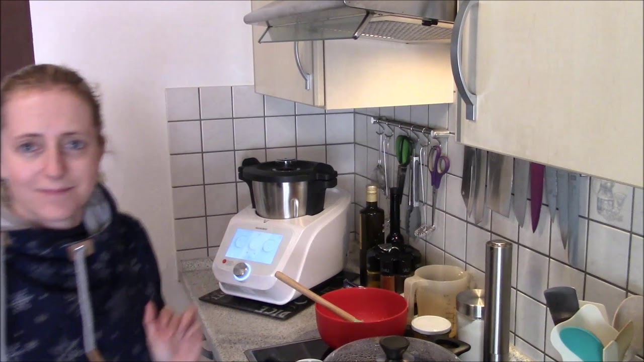 Broccolicremesuppe aus der Monsier Cuisine Connect