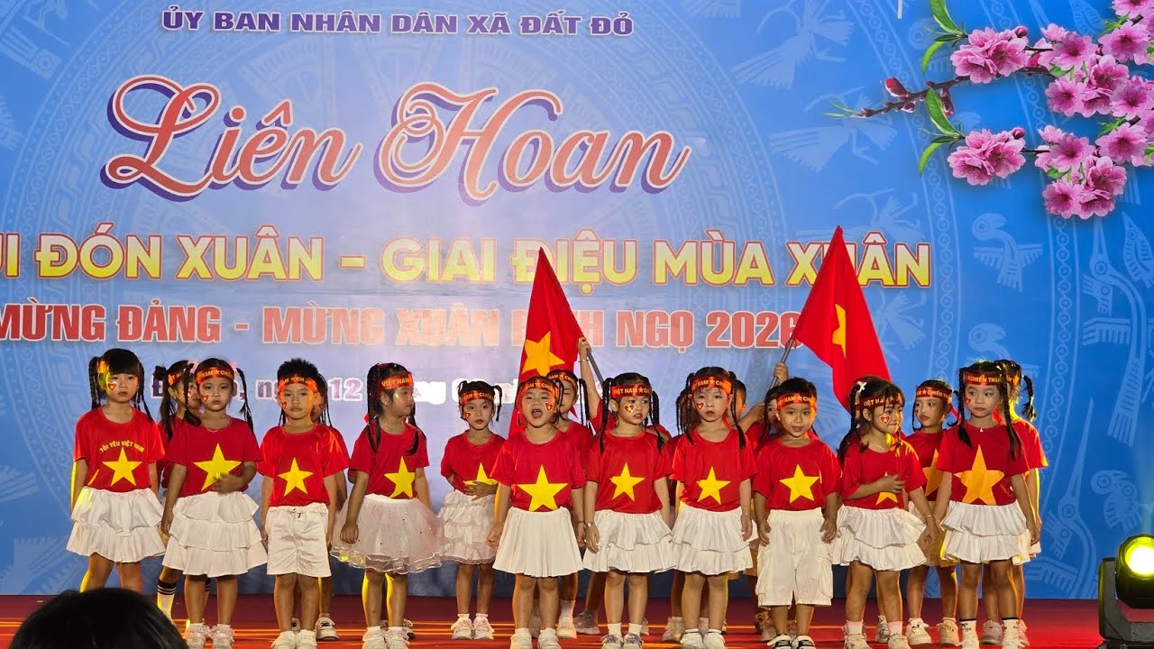 Bắc Trung Nam chung một nhà-bé Hanna Bảo Hân nhảy đón xuân Bính Ngọ 2026 tại công viên Võ Thị Sáu 