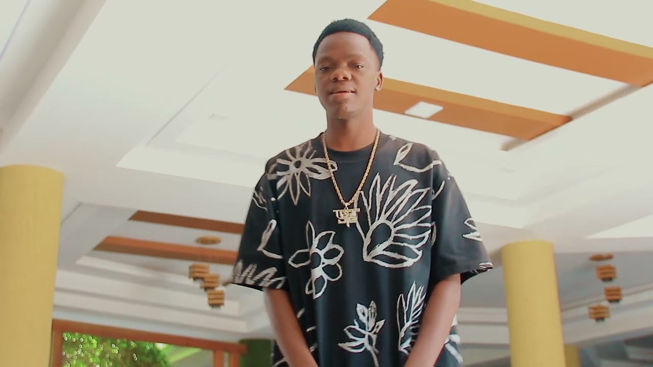 Coicoi Ft Mingolas Etampa   Okitakiha   Videoclipe Officiel  By Kampalafilmes