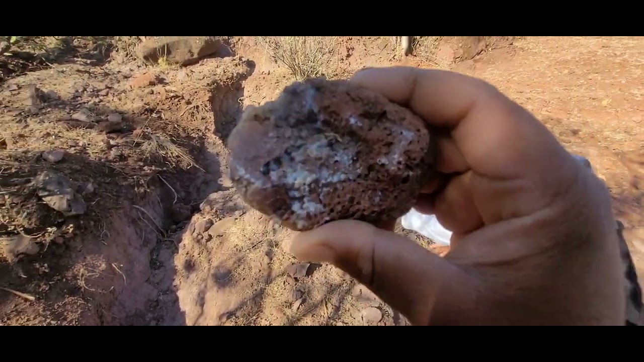 Las peñita y la cueva