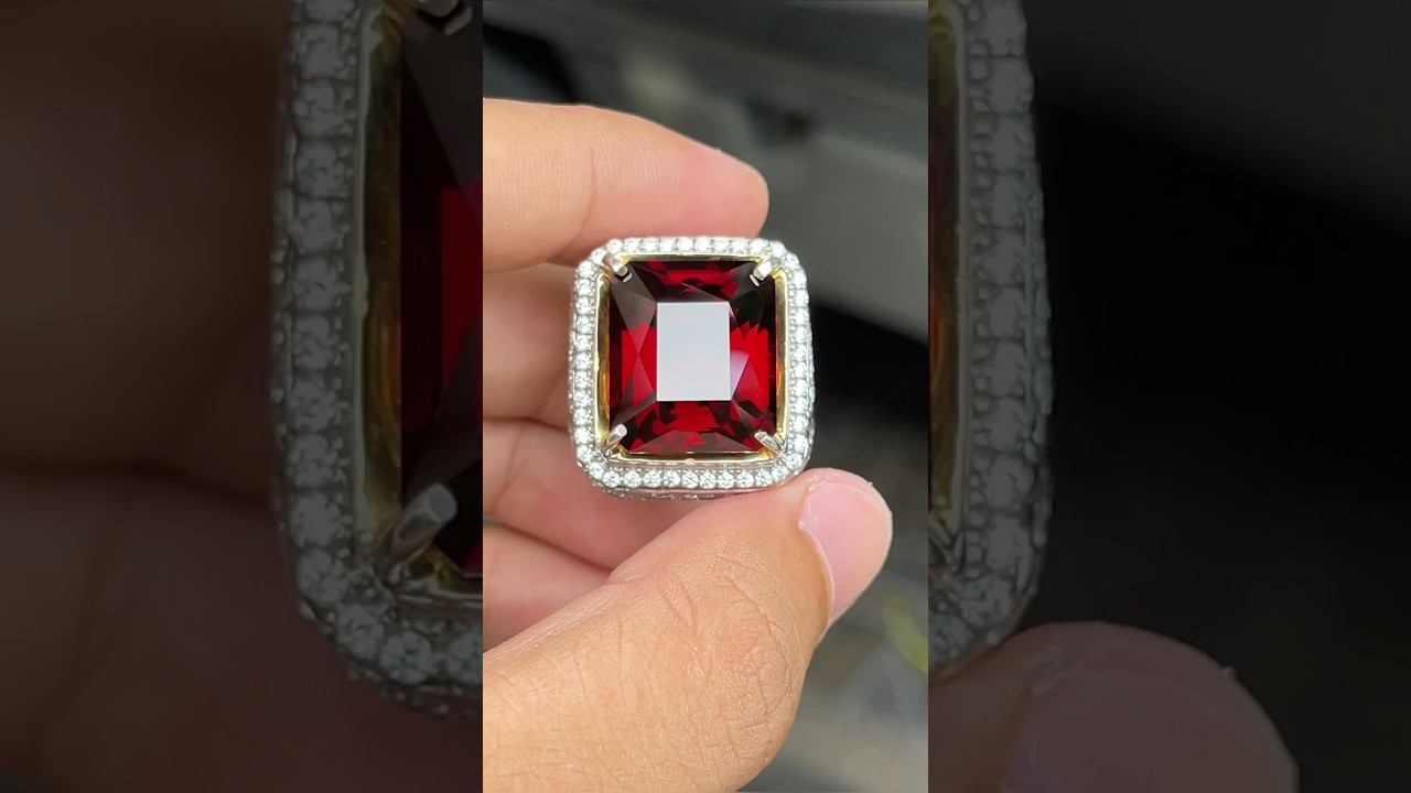 Natural Rhodolite Garnet 30.40 cts. LOUPE CLEAN, NICE COLOR & LUSTER❤️ 