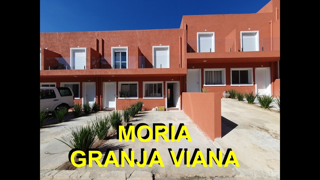 Sobrado em condomínio fechado novo, pronto para morar mobiliado, próximo granja Viana, com quintal.