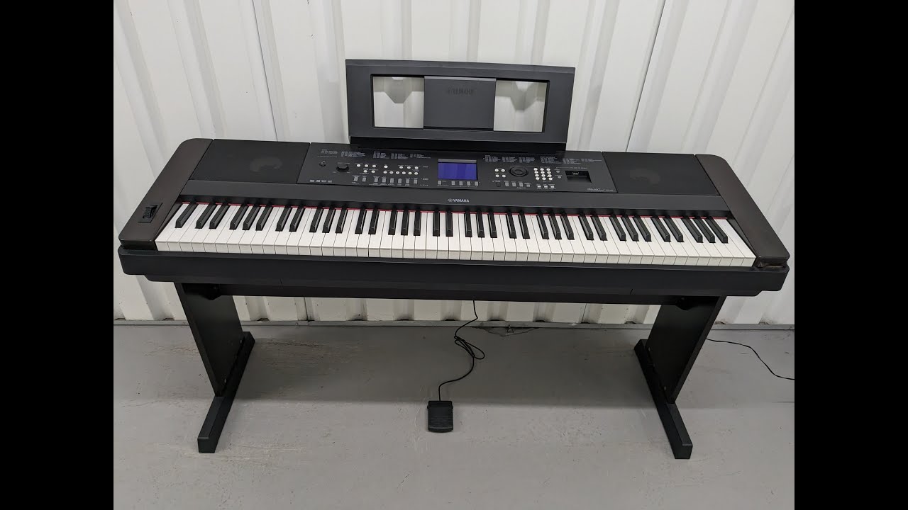 Yamaha DGX-650 digital piano keyboard arranger in black stock number 24161