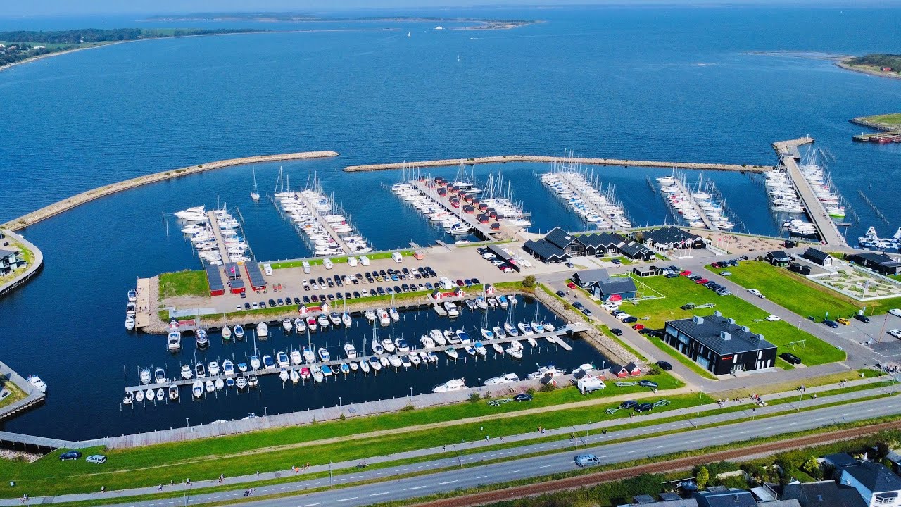 Sailing at Struer Marina (Struer Havn), Denmark with Our Drago 660 | A Day on the Limfjord