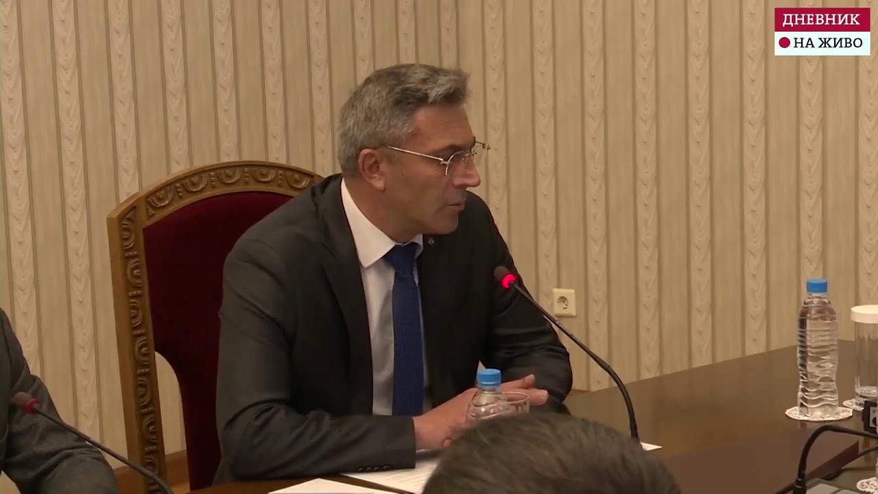 На живо : Консултации на президента Румен Радев с политическите сили