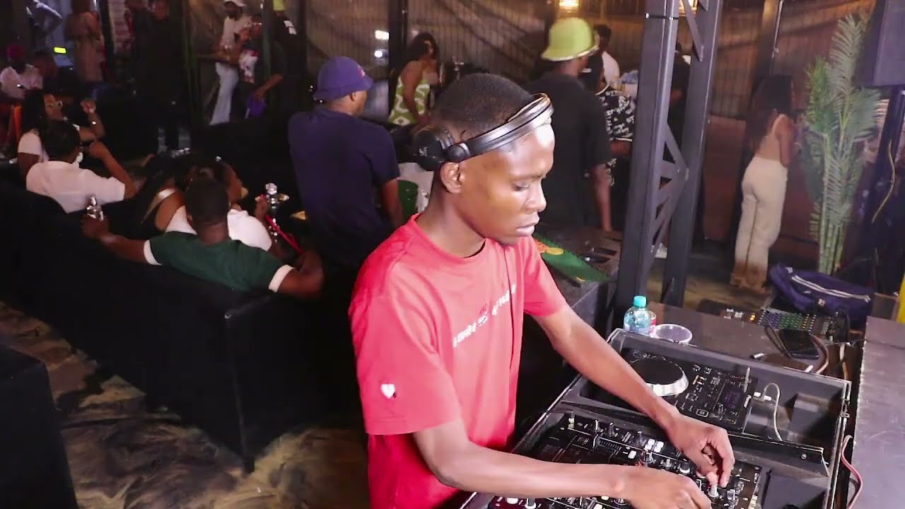 ||AMAPIANO MIX || THE WEEKEND 1632 || GET YOUR GROOVE ON || TEMBISA