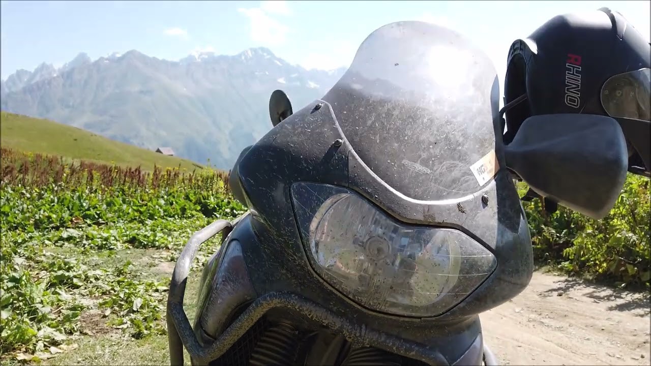 S Hondou Transalp 650 do Gruzie