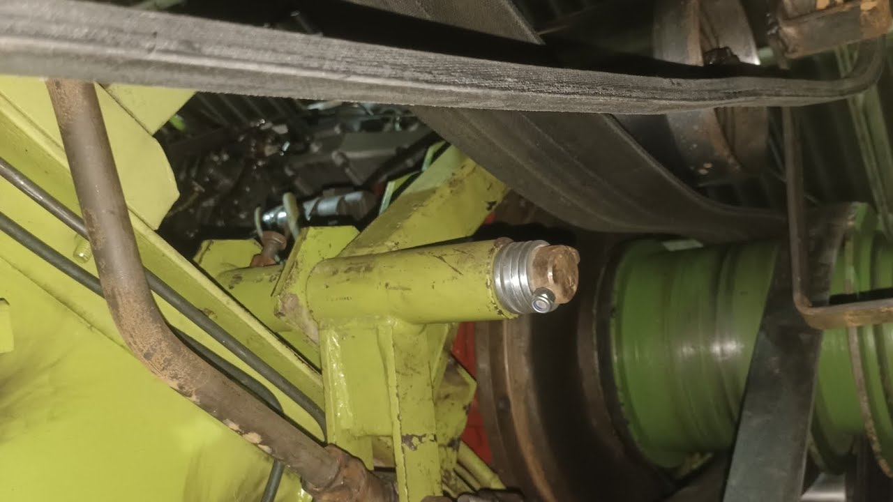 ਕੰਬਾਈਨਾ ਦਾਣੇ ਕਿੳ ਮਾਰਦੀਆਂ ਸਬ ਤੋ ਬੜਾ ਫਾਲਟ ਪਰ ਦੇਖਦਾ ਕੋਈ ਕੋਈ ਆ ਜਦੋ ਖੇਤ ਦੇ ਸੈਂਟਰ ਜਾਕੇ ਵਿੱਚੋ ਸੀਪ ਭਰ ਜਾਂਦੀਆ