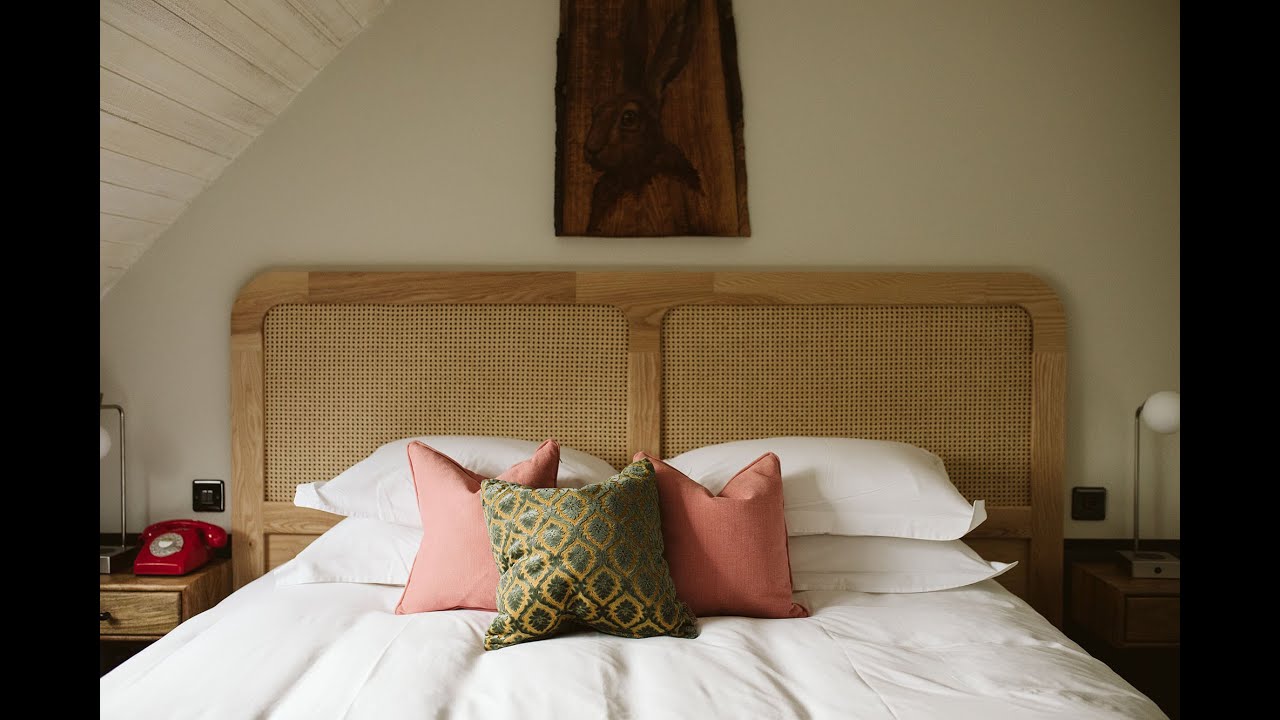 Snug Room | The Rabbit Hotel & Retreat (15seconds)