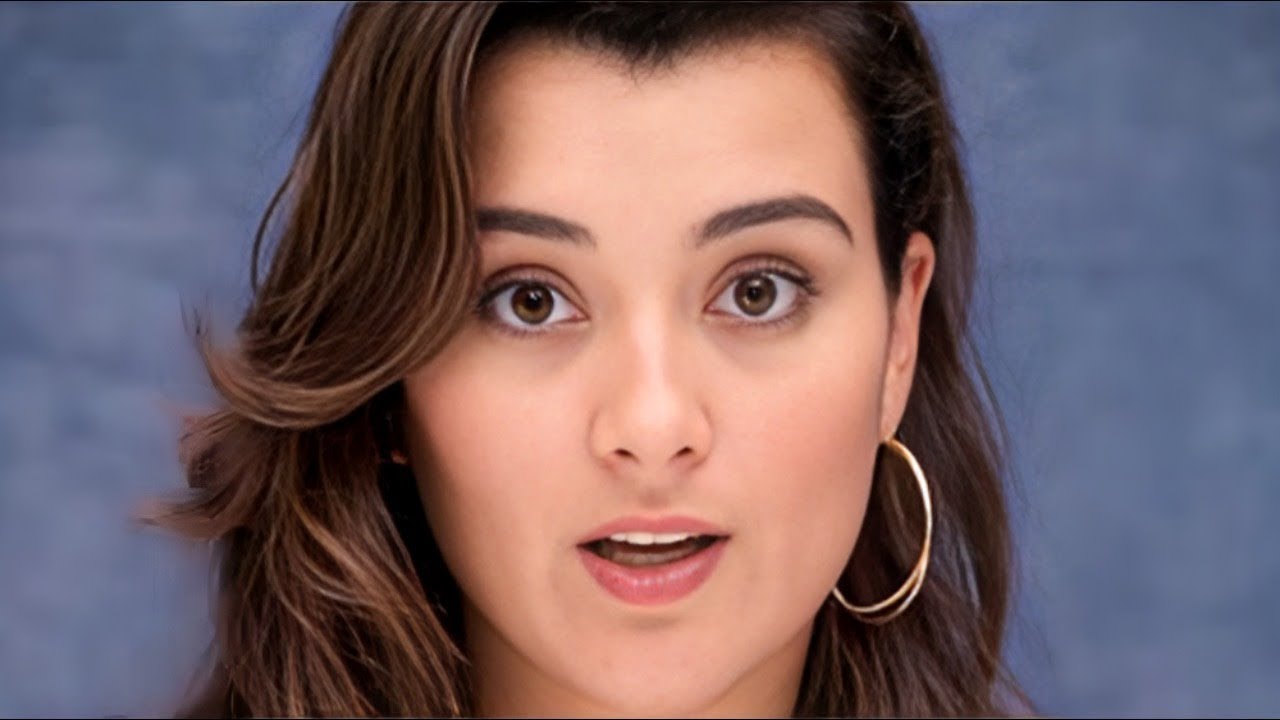 Cote de Pablo In G-Strlng Photos Leave Little To Imagination—Be Alone
