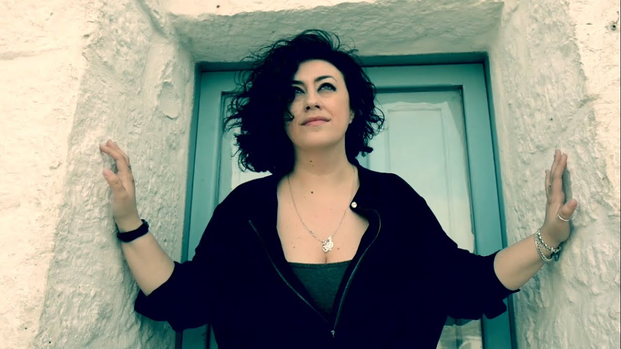 Daniela Desideri - Ama la Puglia