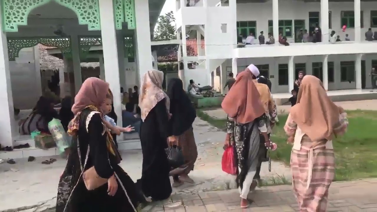 SUASANA KEDATANGAN SANTRI BARU PONPES NAHDLATUL ULUM CEMPAKA TAHUN 2025