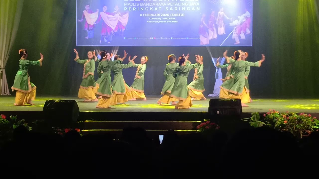 Aileen sufiah Festari 2020 SMK Sri Aman.