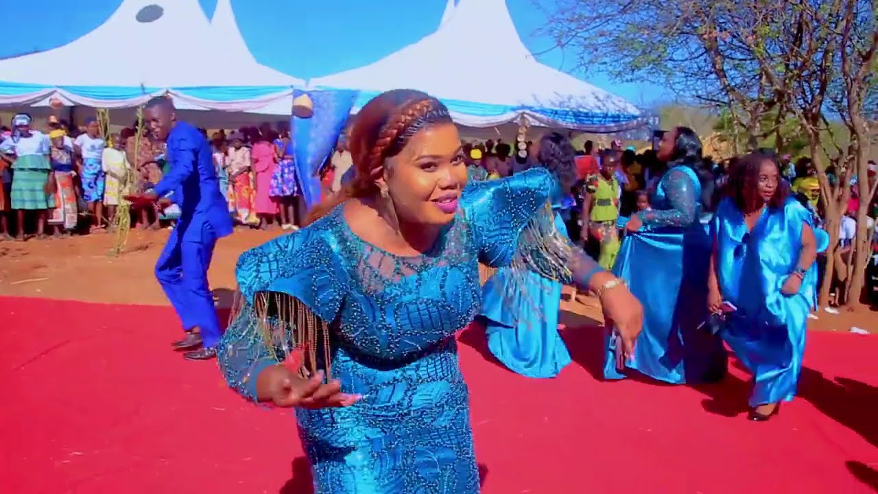 FORTUNE MWIKALI 💐💐 TOUNG MOMS AND MAIMA GOT ON STAGE WITH STYLE 💐💐 @Fortune Mwikali Function