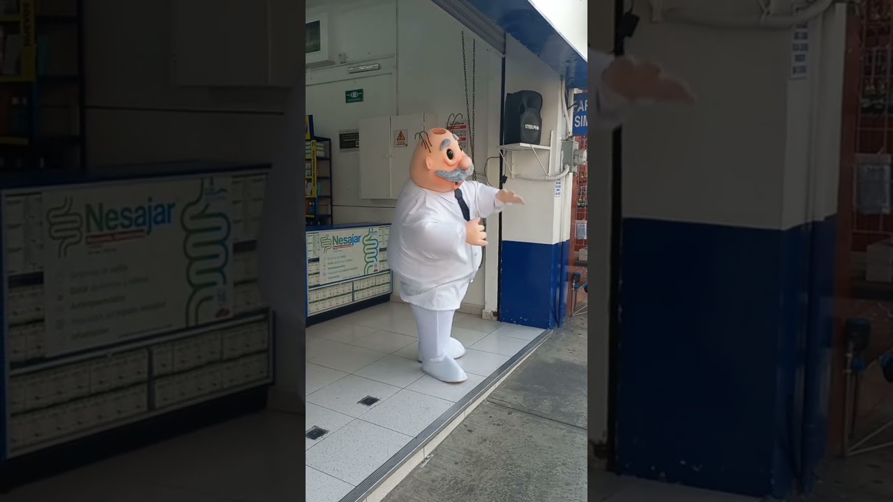 Dr. Simi Bailando