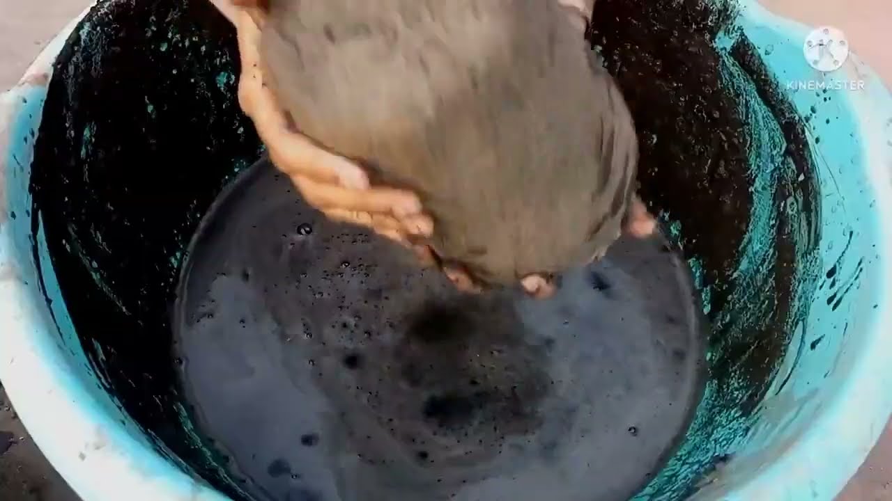 ASMR||Super crunchy crispy charcoal gaint cylinders dry floor 💦 Crumbling relaxing mouthwatering 💯🔥