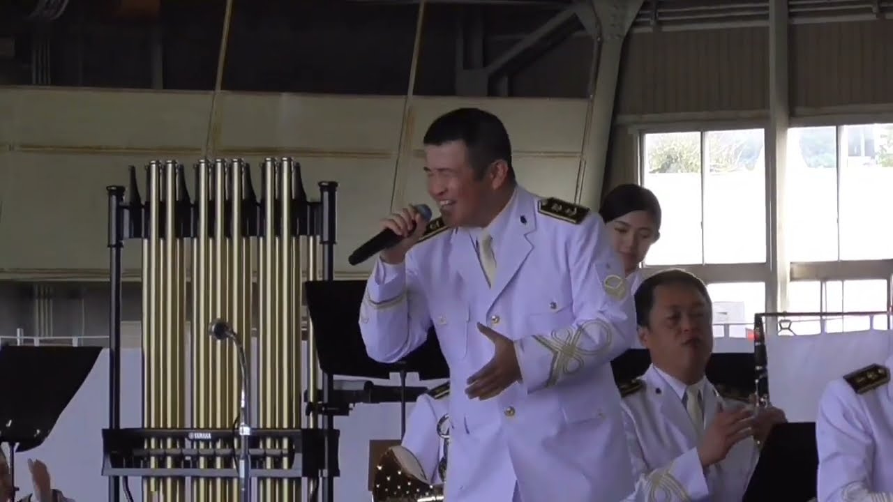 佐世保音楽隊.エアーメモリアルinかのや最初の曲は「トップガンアンセム」♪