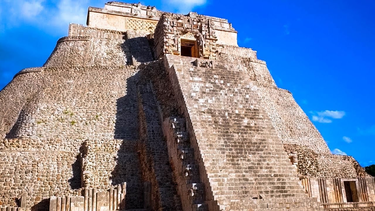 Piramida Czarownika w Uxmal