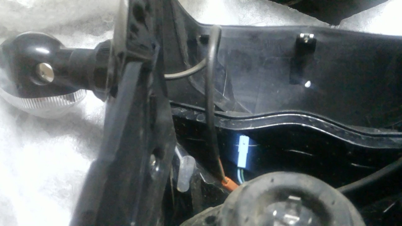fan 150 ou titan com barulho ou vibração no farol ao andar com ela ano 2014, 2015