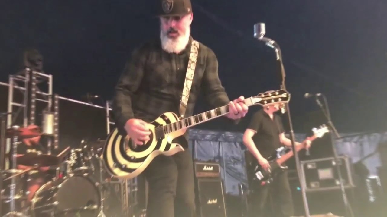 Cloud live at Download