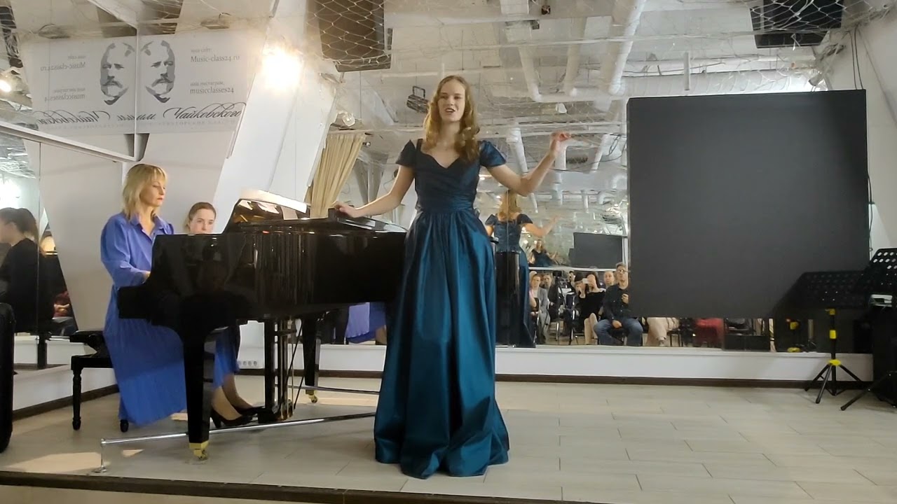 Ирина Присяч               М.Мусоргский 