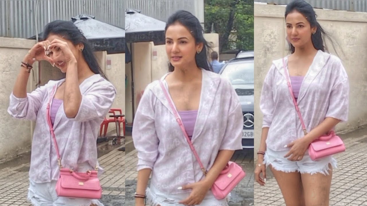 Super Stunning Beauty Sonal Chauhan at PVR For Barbie Movie