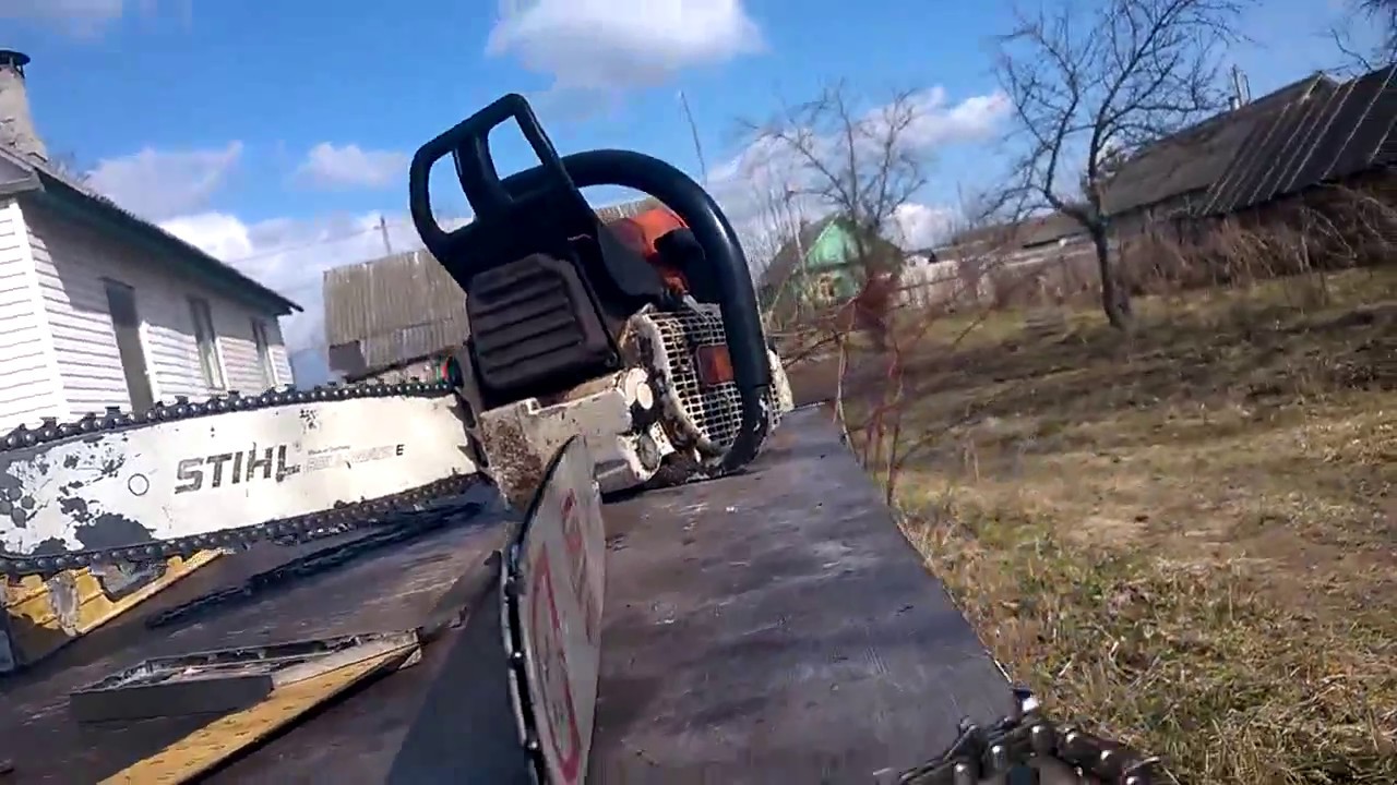 Почему криво пилит бензопила