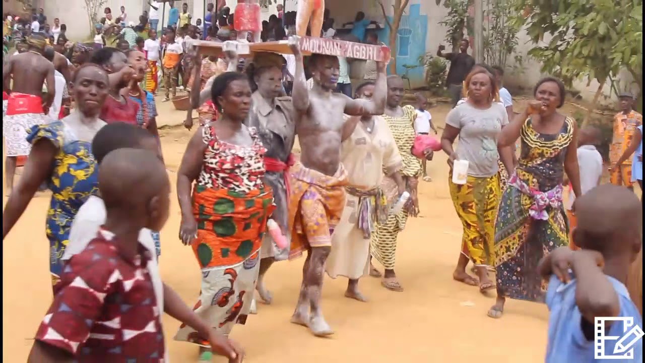 FETE DE GENERATION EN PAYS AKIE (VILLAGE D'AHOUABO ANYAMA)