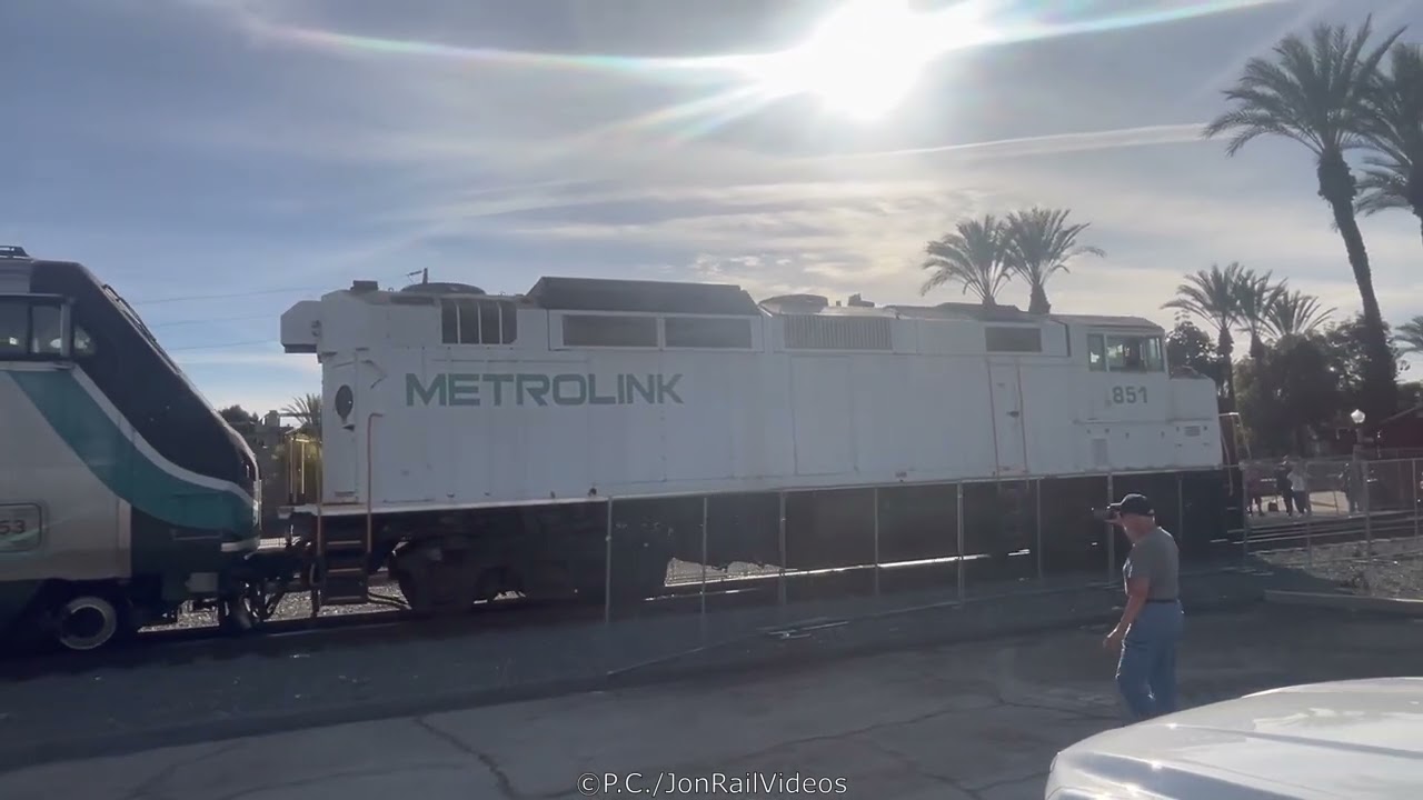1/25/26 Pre: Metrolink set with F59PHR SCAX 851 shoves into the Fullerton Train Museum & uncoupled